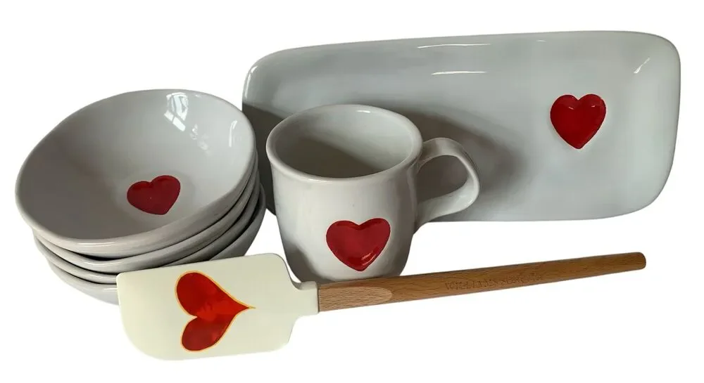 7 piece Williams Sonoma 2025 Heart Platter Dish Bowls Mug Spatula Stoneware Set